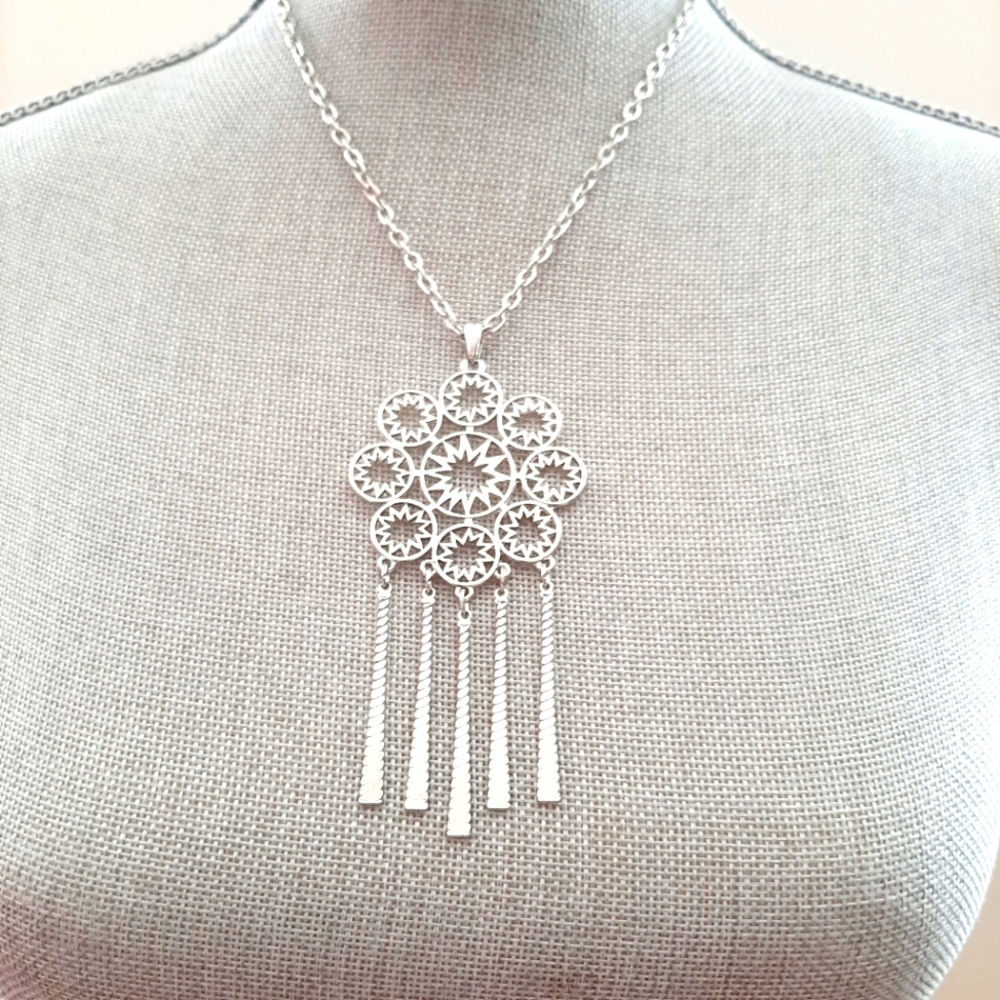Ladies Silver Necklace